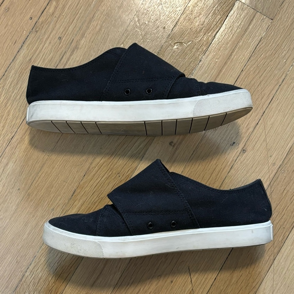 Vince Blair Velcro Sneakers in Black - Picture 5 of 8
